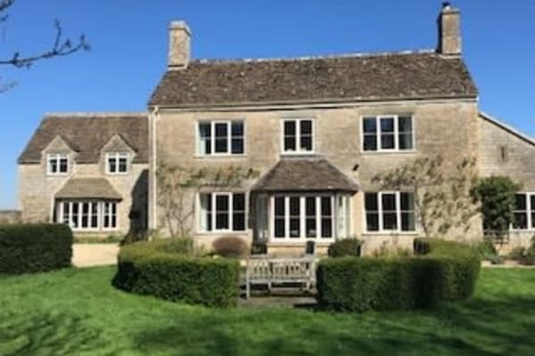 House sit in Malmesbury, United Kingdom