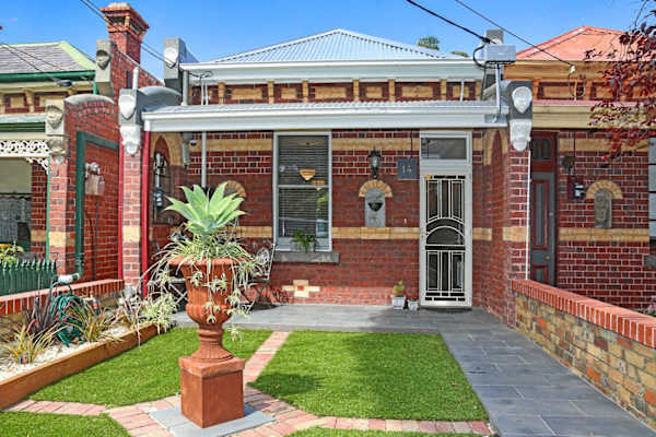 House sit in Melbourne, VIC, Australia