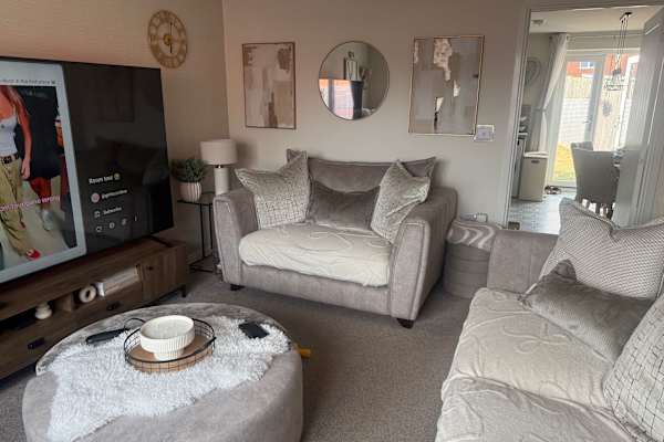 House sit in Dudley, United Kingdom
