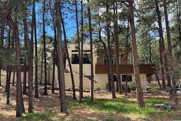 House sit in Monument, CO, US