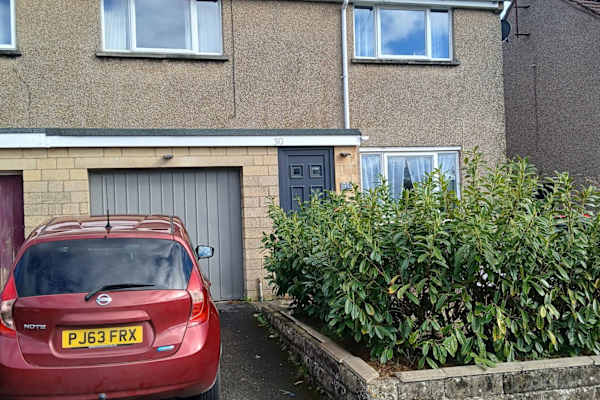 House sit in Chippenham, United Kingdom