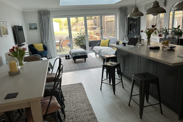 House sit in Haslemere, United Kingdom