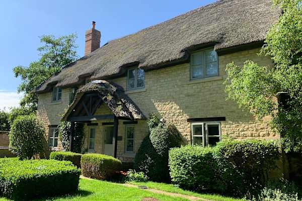 House sit in Bicester, United Kingdom