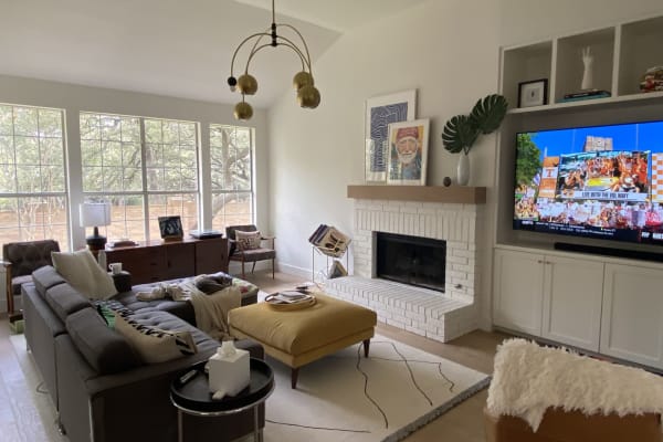 House sit in Austin, TX, US