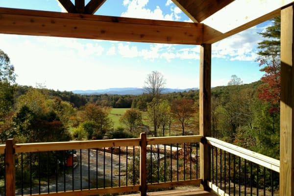 House sit in Hendersonville, NC, US
