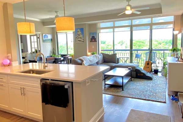 House sit in Washington, D.C., Washington, D.C., US