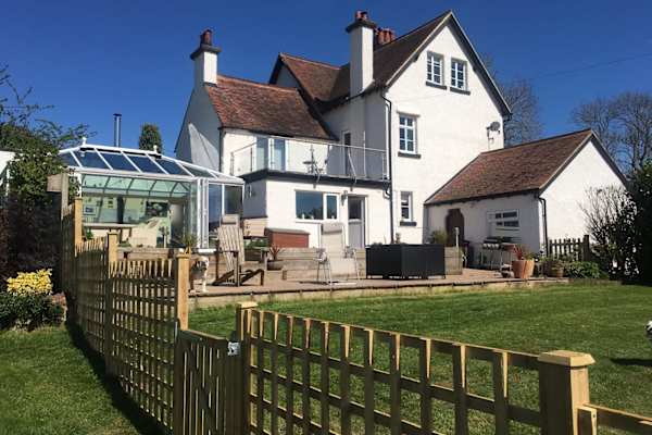 House sit in Stone, United Kingdom