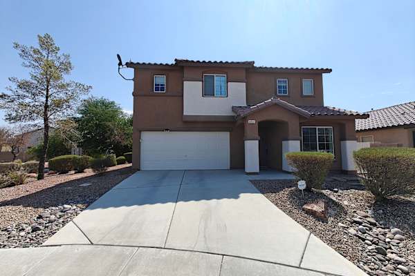 House sit in North Las Vegas, NV, US
