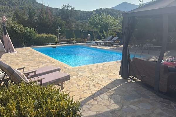 House sit in Néa Epídavros, Greece