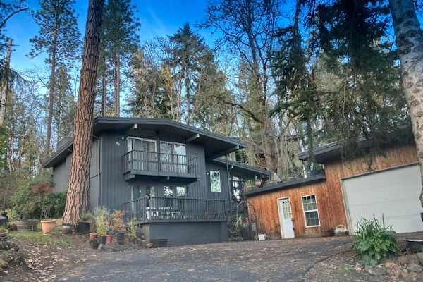 House sit in Eugene, OR, US