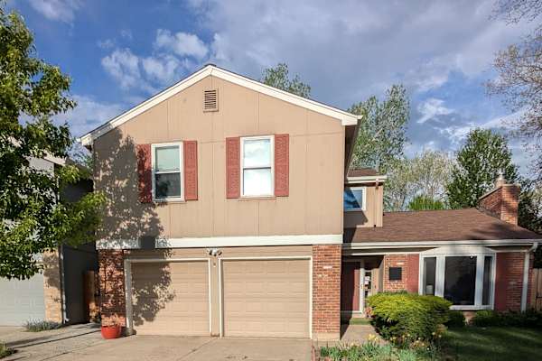 House sit in Aurora, CO, US