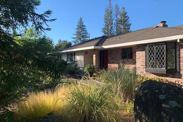 House sit in Saint Helena, CA, US