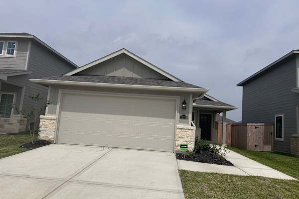 House sit in Houston, TX, US
