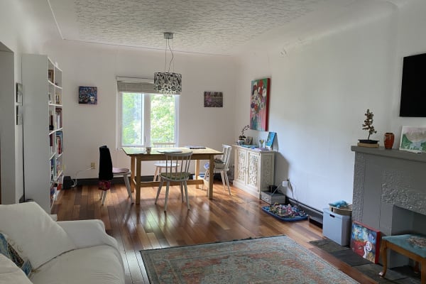 House sit in Edmonton, AB, Canada