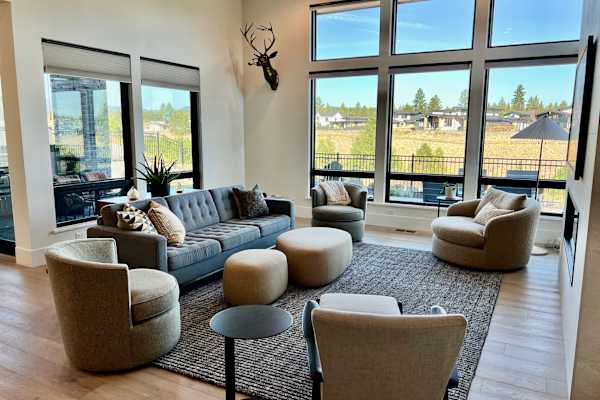 House sit in Bend, OR, US