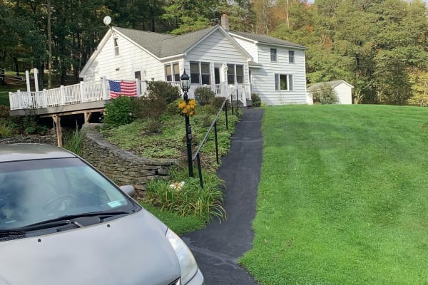 House sit in Hurleyville, NY, US
