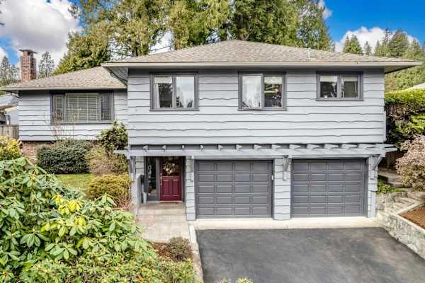 House sit in North Vancouver, BC, Canada