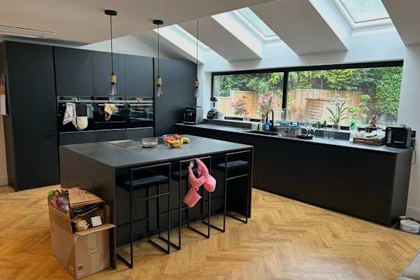 House sit in Ascot, United Kingdom