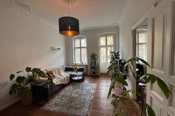 House sit in Berlin, Germany