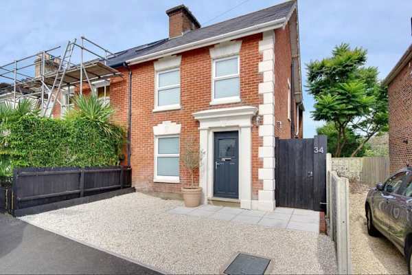 House sit in Bournemouth, United Kingdom