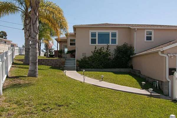 House sit in San Diego, CA, US