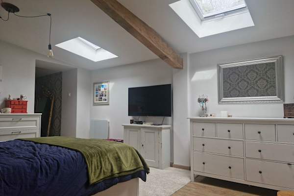 House sit in Montmoreau-Saint-Cybard, France