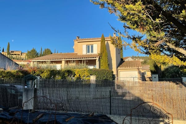 House sit in Mormoiron, France