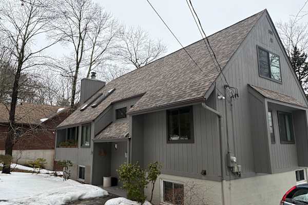 House sit in Dingmans Ferry, PA, US