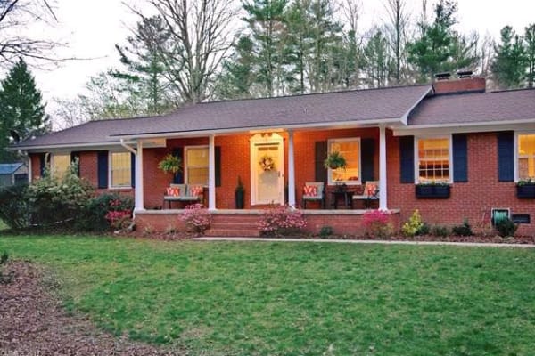 House sit in Hendersonville, NC, US