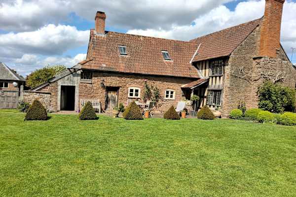 House sit in Hereford, United Kingdom