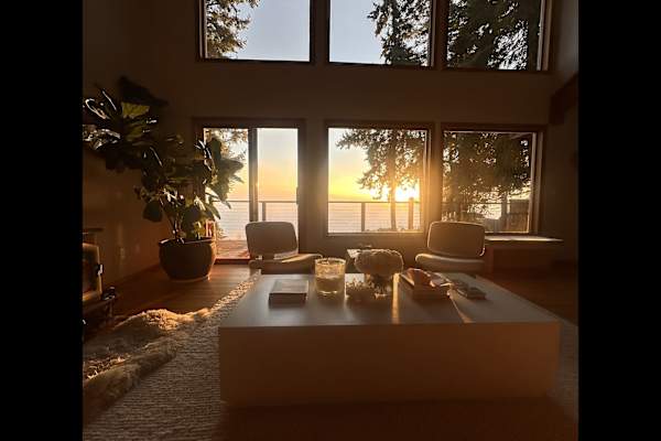 House sit in Camano, WA, US