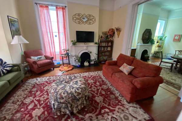 House sit in Savannah, GA, US
