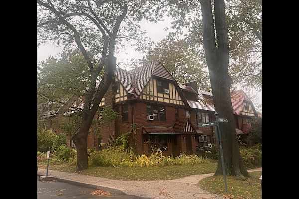 House sit in Forest Hills, NY, US