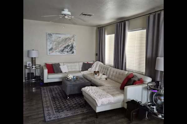 House sit in Las Vegas, NV, US