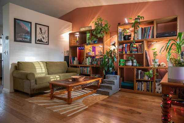 House sit in Colorado Springs, CO, US