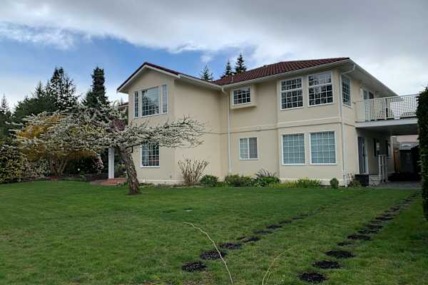 House sit in Qualicum Beach, BC, Canada