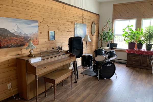 House sit in Mont-Tremblant, QC, Canada