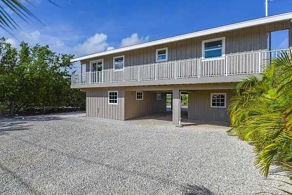 House sit in Big Pine Key, FL, US