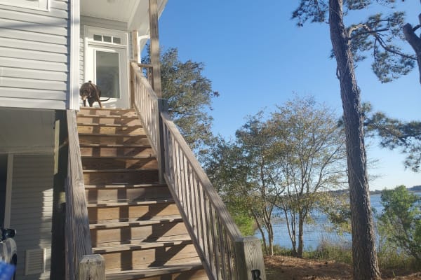 House sit in Oak Island, NC, US