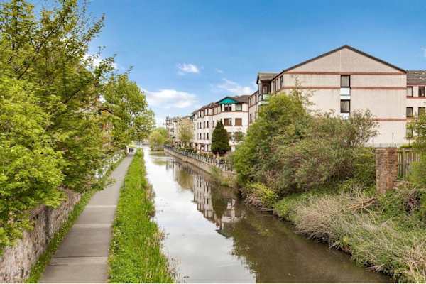 House sit in Edinburgh, United Kingdom