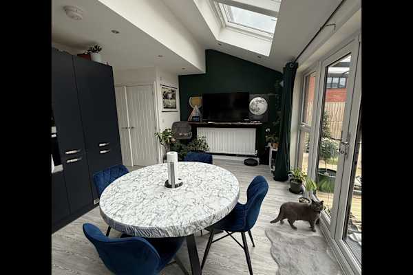 House sit in Burton upon Trent, United Kingdom