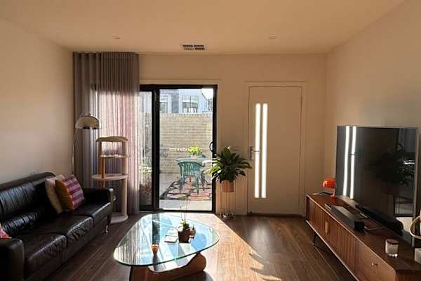 House sit in Canberra, Australian Capital Territory, Australia