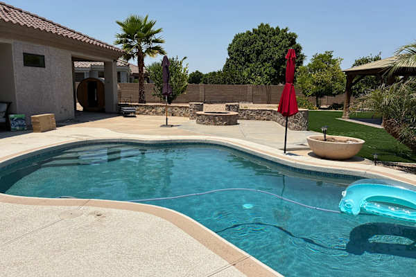 House sit in Phoenix, AZ, US