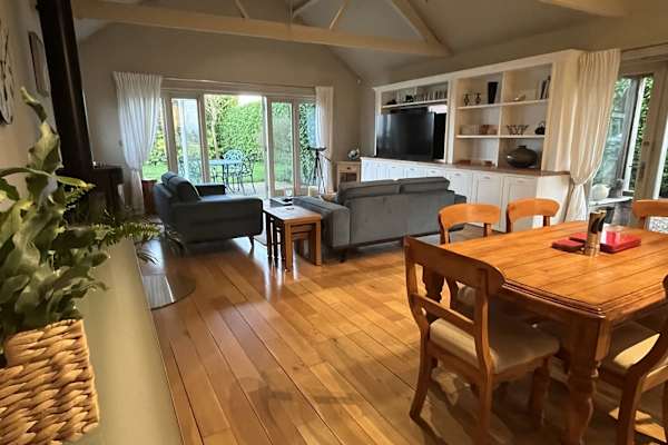 House sit in Norwich, United Kingdom