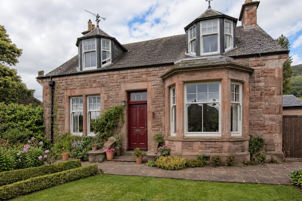 House sit in Tillicoultry, United Kingdom
