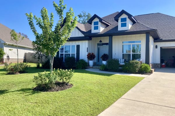 House sit in Daphne, AL, US