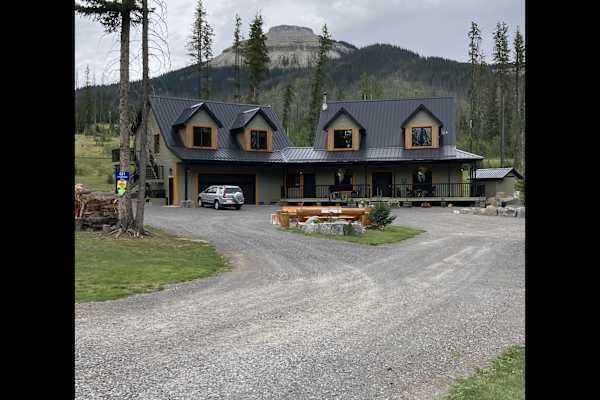 House sit in Nordegg, AB, Canada