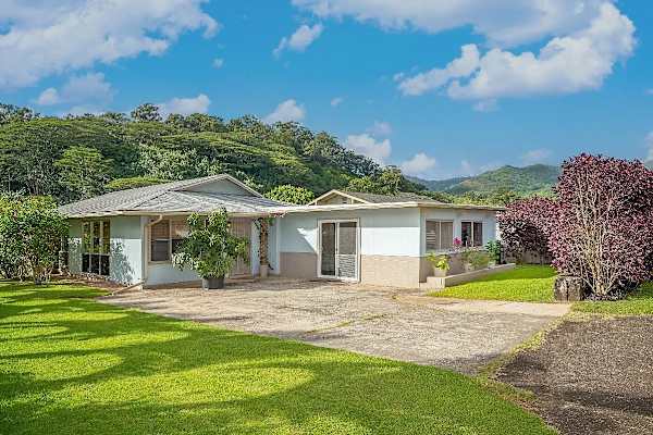 House sit in Kalāheo, HI, US