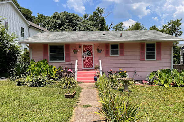 House sit in Nashville, TN, US