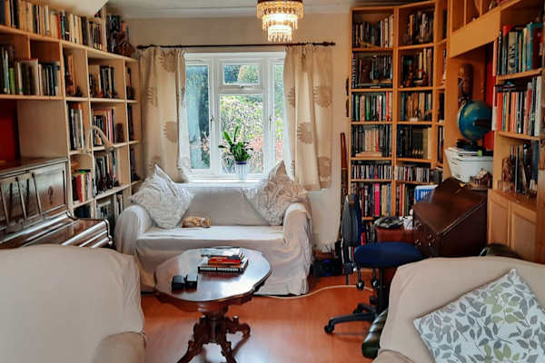 House sit in Barnet, United Kingdom